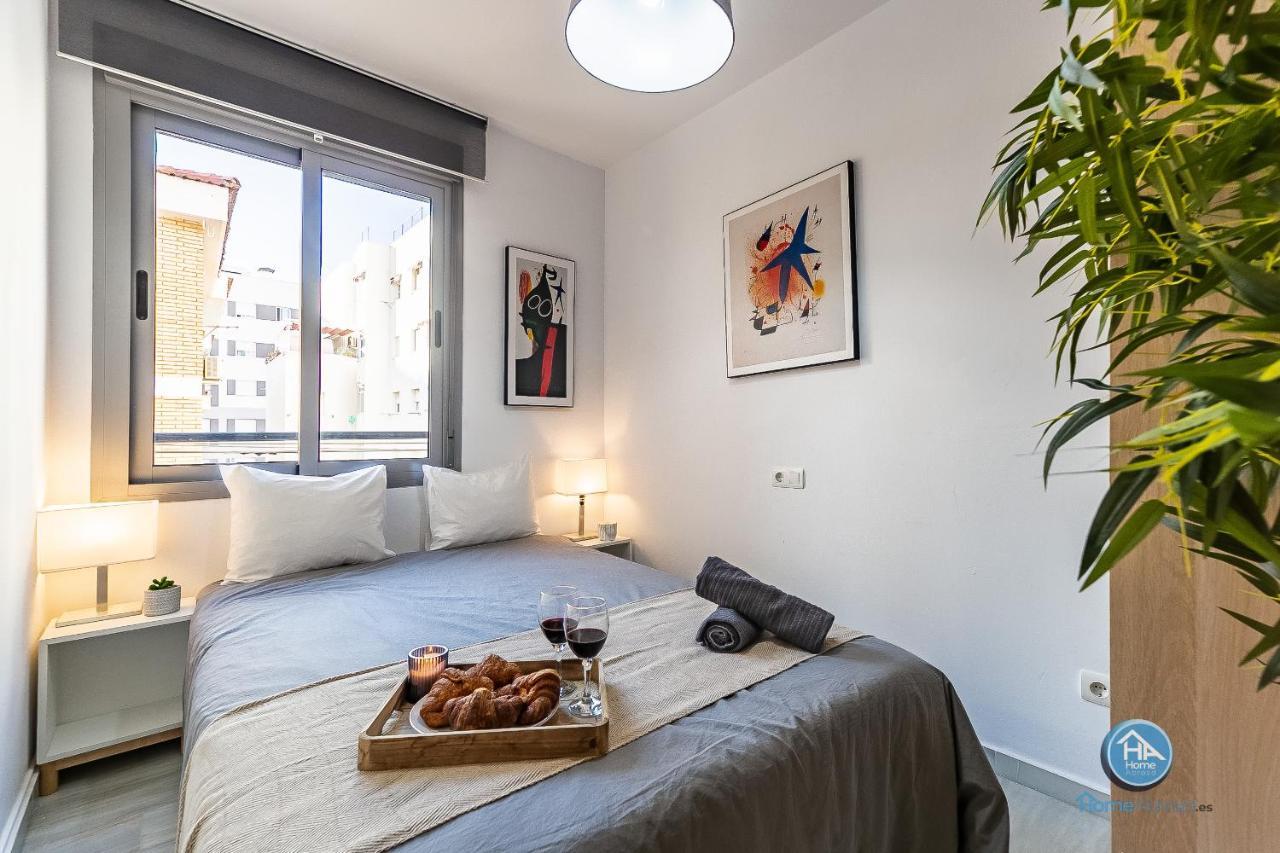 Premium Penthouse With Roof Terrace And Parking In Carlos Haya مالقة المظهر الخارجي الصورة