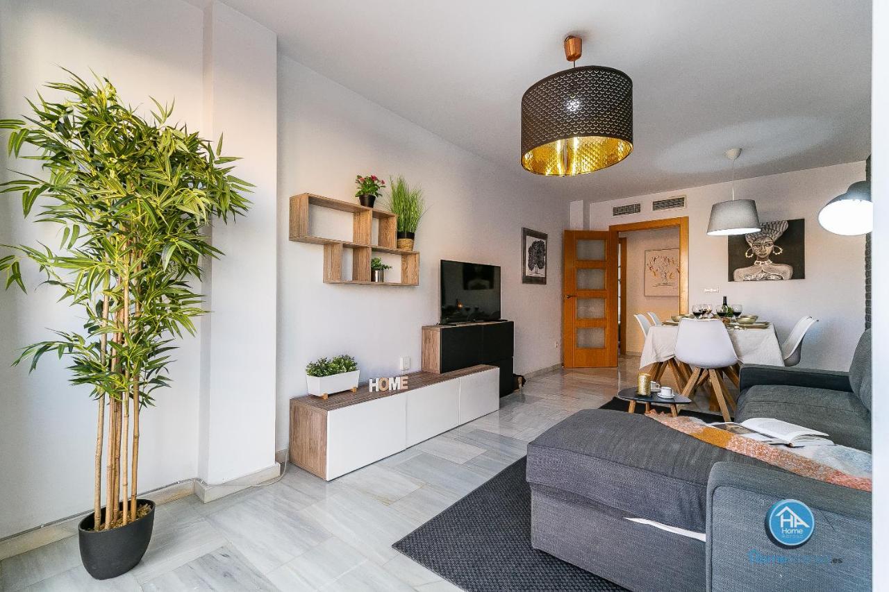Premium Penthouse With Roof Terrace And Parking In Carlos Haya مالقة المظهر الخارجي الصورة