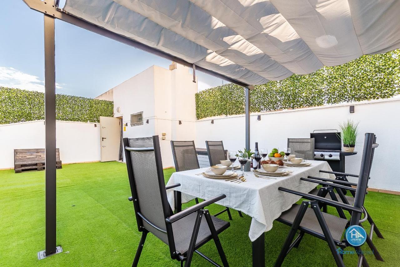 Premium Penthouse With Roof Terrace And Parking In Carlos Haya مالقة المظهر الخارجي الصورة