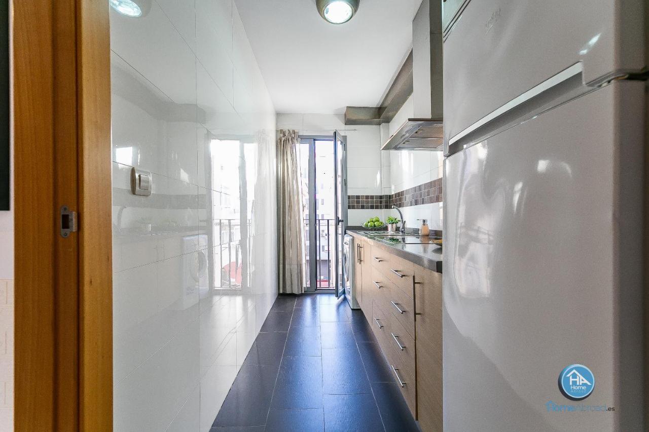 Premium Penthouse With Roof Terrace And Parking In Carlos Haya مالقة المظهر الخارجي الصورة