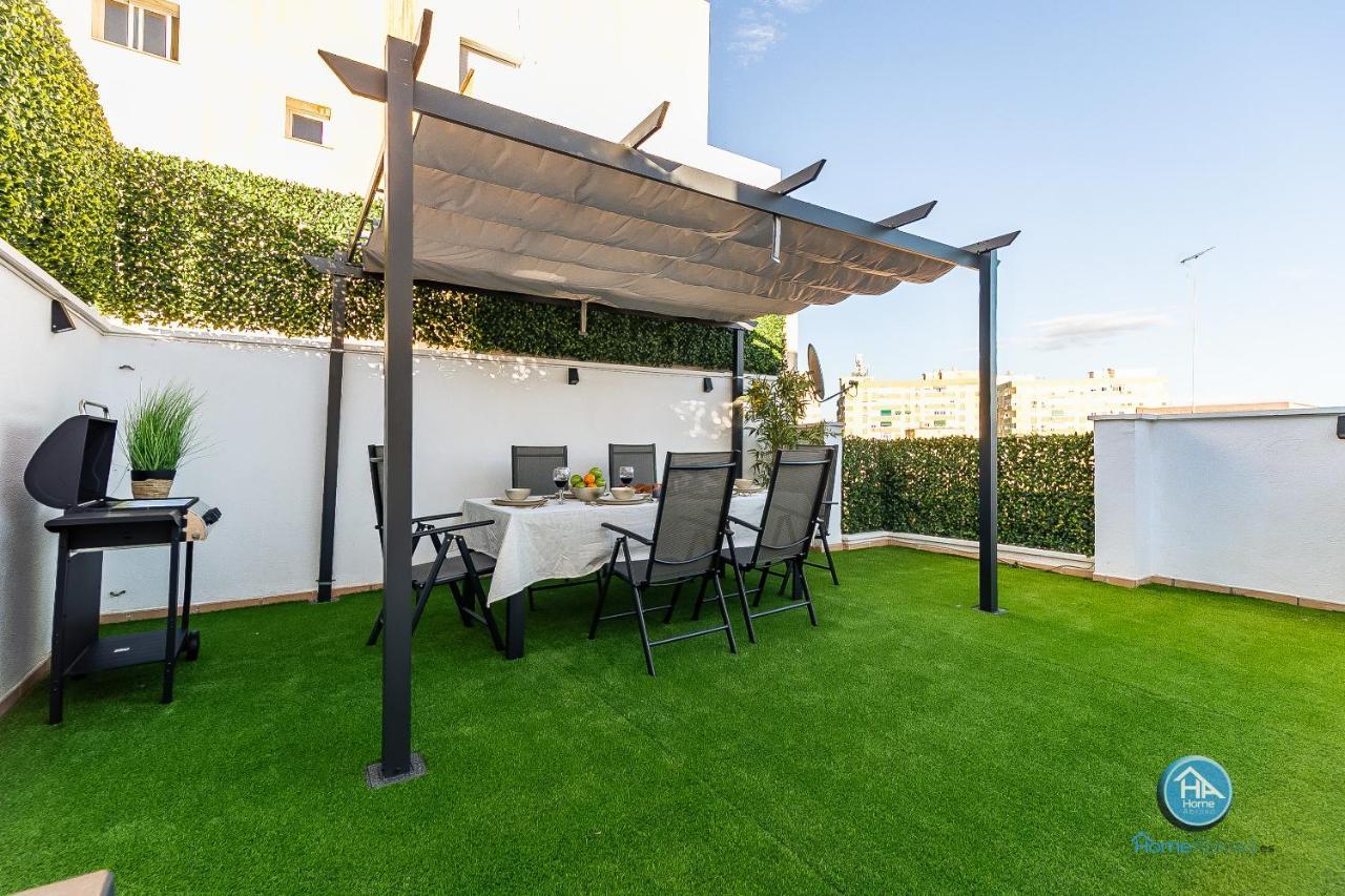 Premium Penthouse With Roof Terrace And Parking In Carlos Haya مالقة المظهر الخارجي الصورة